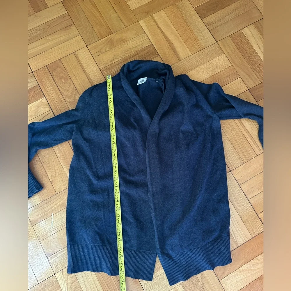 CAbi Cabi Women's Med.  Cardigan Sweater Blue Open Front Vented Back Victoria